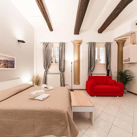 Apartment Center House - Center *