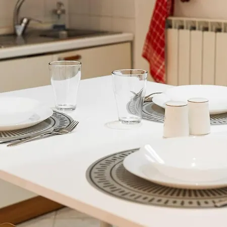 Apartment Center House - Center