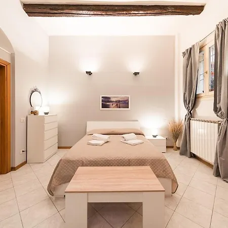 Center House - Center