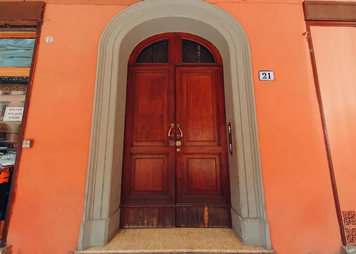 Center House - Center