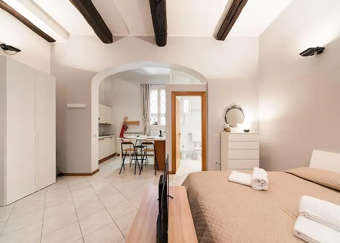 Center House - Center Apartmán *