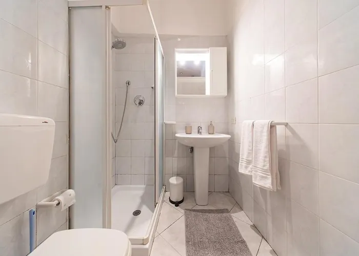 Center House - Center 아파트