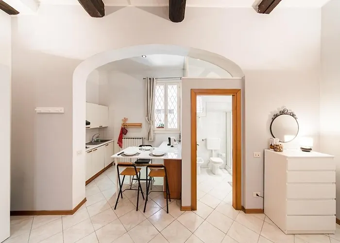 Center House - Center Boloňa