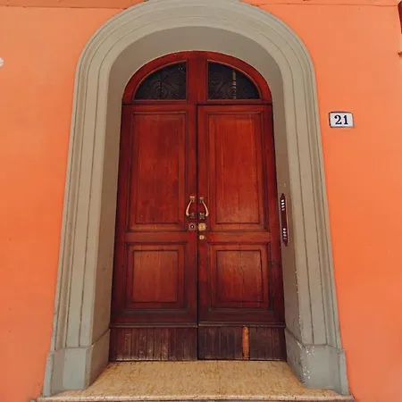 Center House - Center